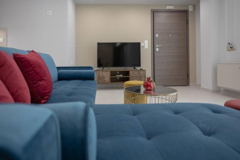 Mela Luxury Apartments Maroulas Luaran gambar