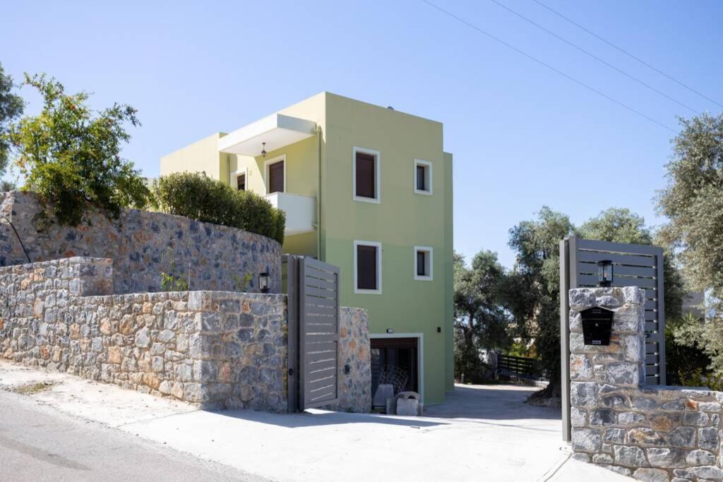 Mela Luxury Apartments Maroulas Luaran gambar